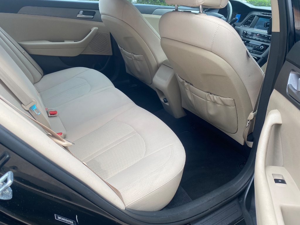 2016 Hyundai Sonata SE - Photo 7