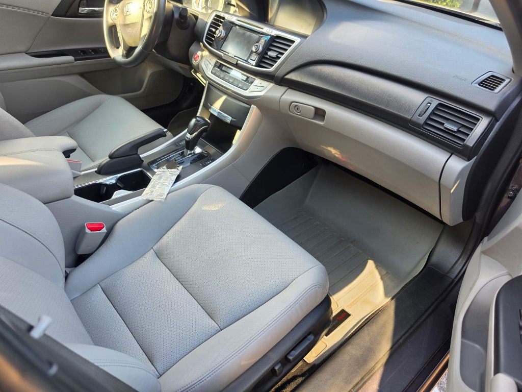 2014 Honda Accord EX-L - Photo 7