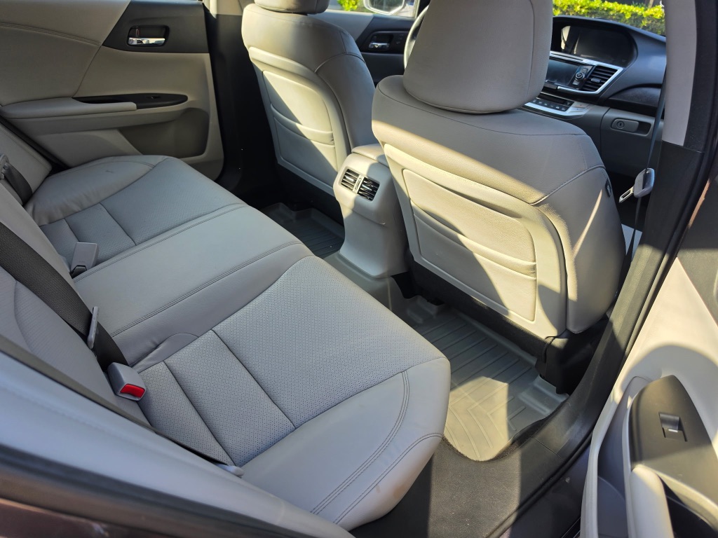 2014 Honda Accord EX-L - Photo 6