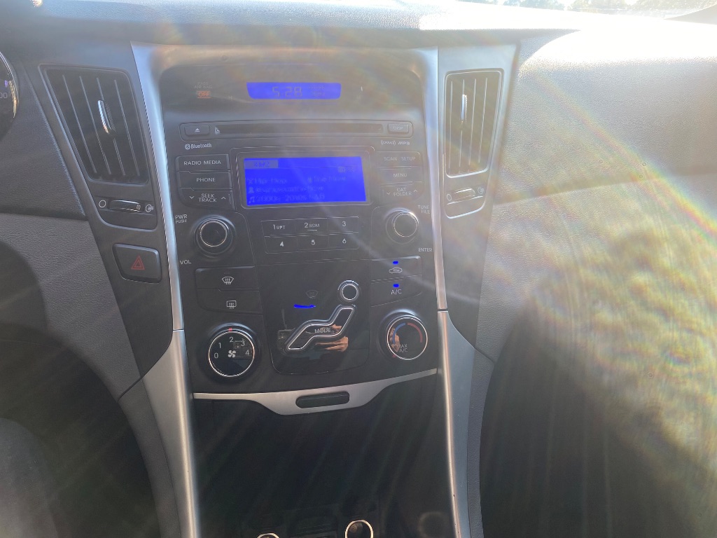 2013 Hyundai Sonata GLS - Photo 9